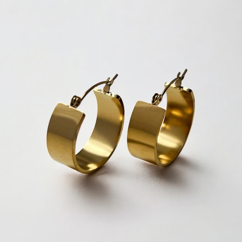18k Gold Chunky Hoop Earrings